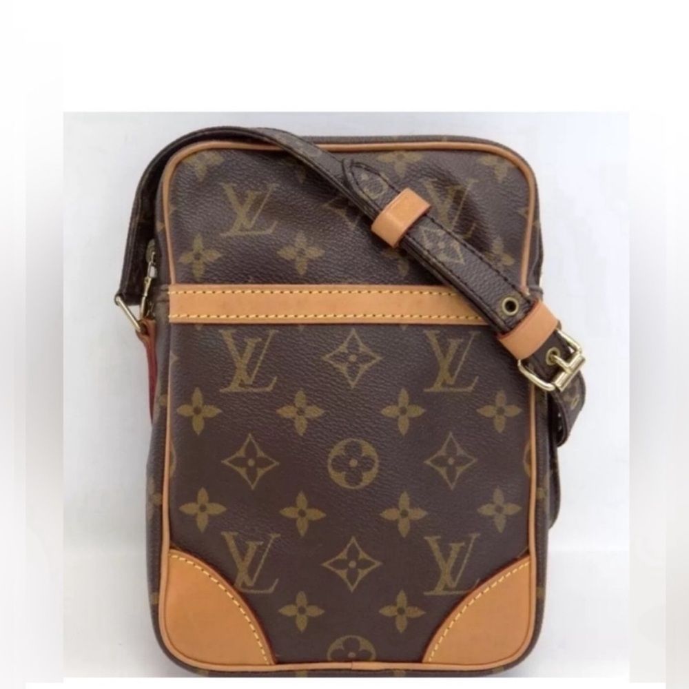 GOOD CONDITION! Authentic Louis Vuitton Danube Crossbody Shoulder Bag Purse